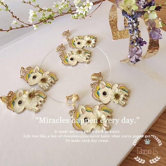 EARRING- Chamomile and Unicorns